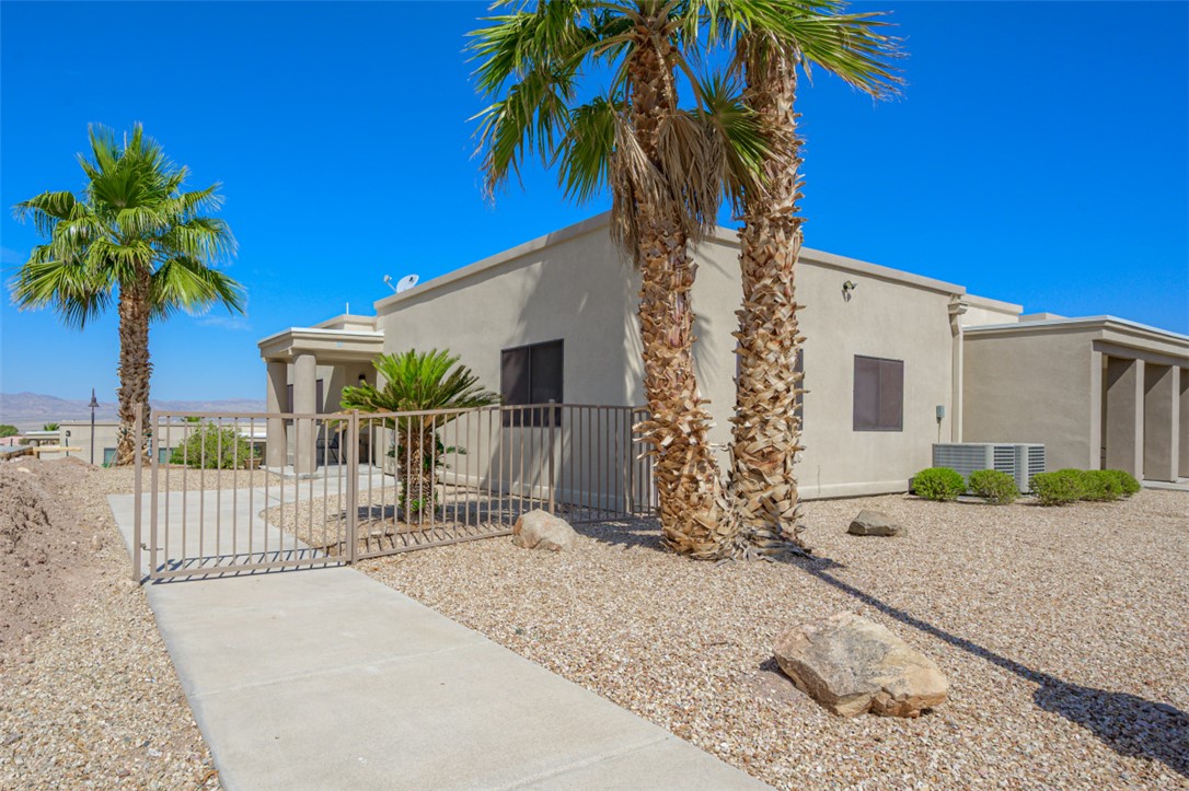 3360 W Landon Drive 8-106