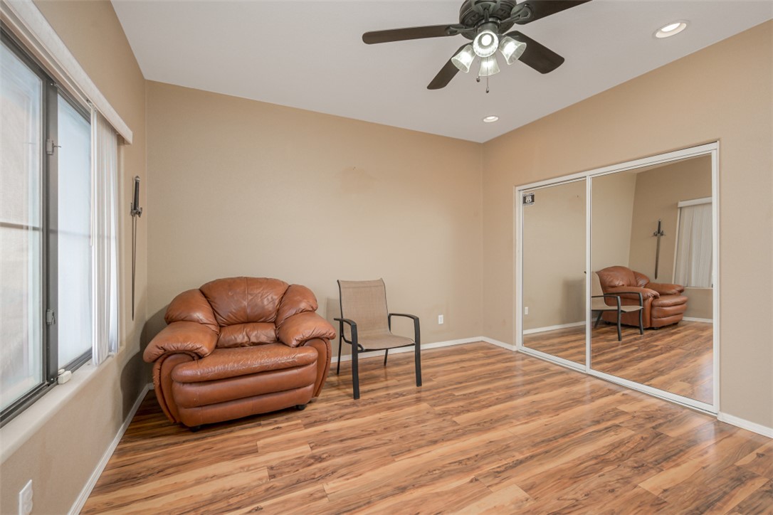 3360 W Landon Drive 8-106