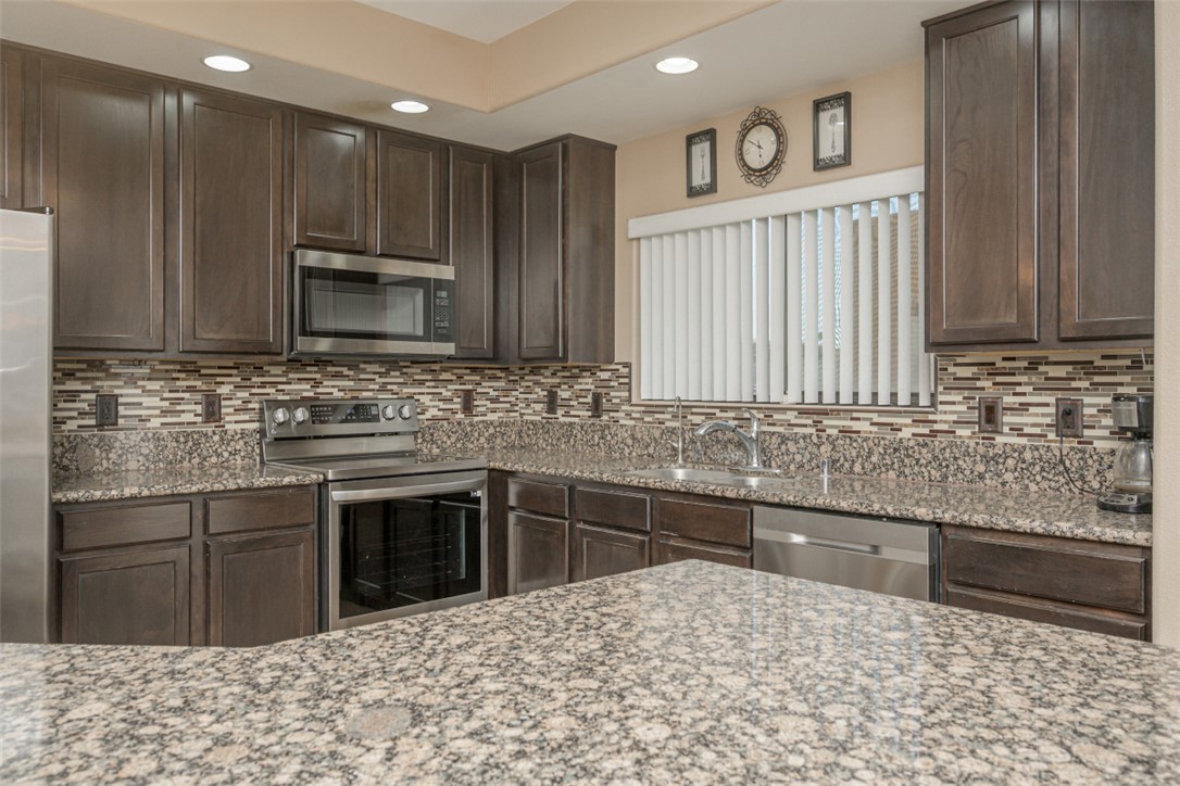 3360 W Landon Drive 8-106