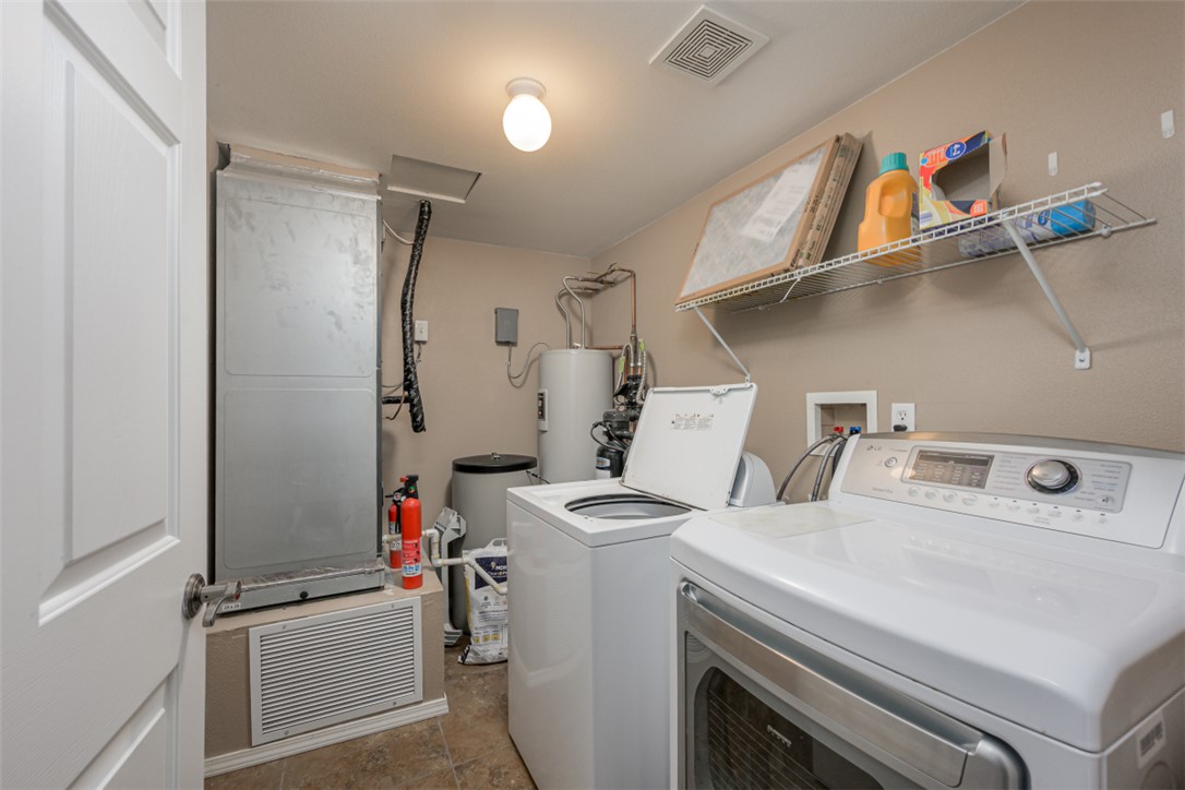 3360 W Landon Drive 8-106