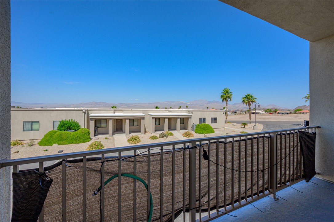 3360 W Landon Drive 8-106