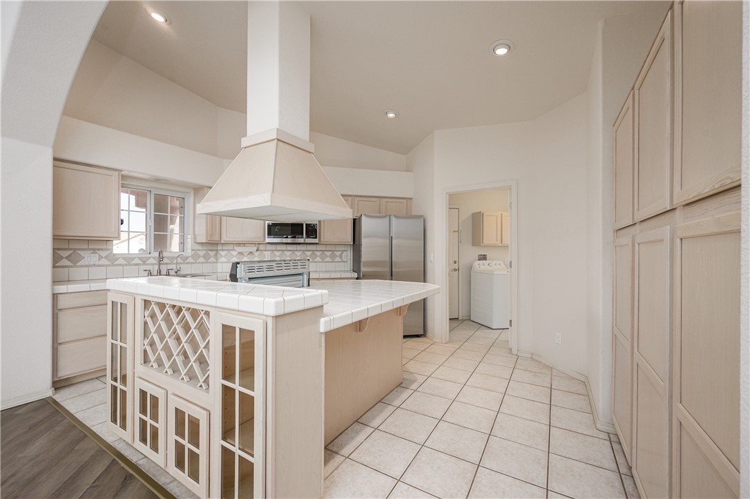 2150 E Bella Vista Drive