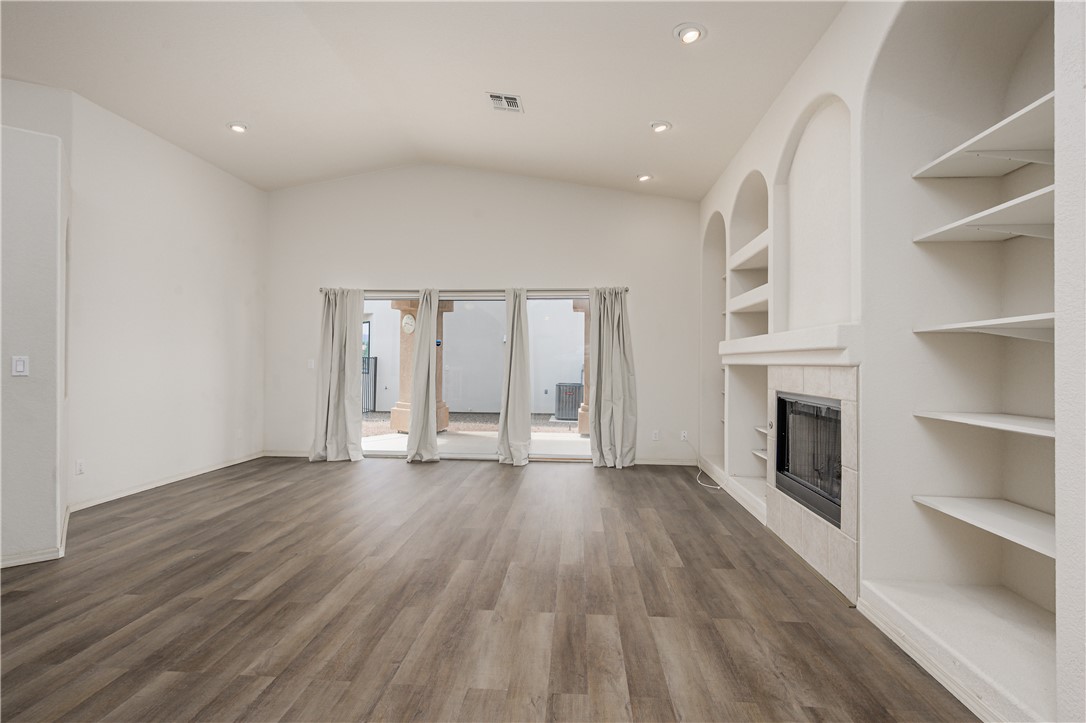 2150 E Bella Vista Drive