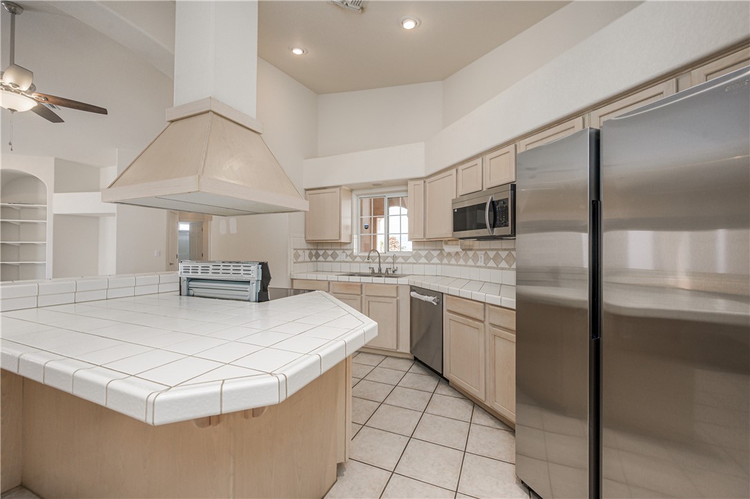 2150 E Bella Vista Drive