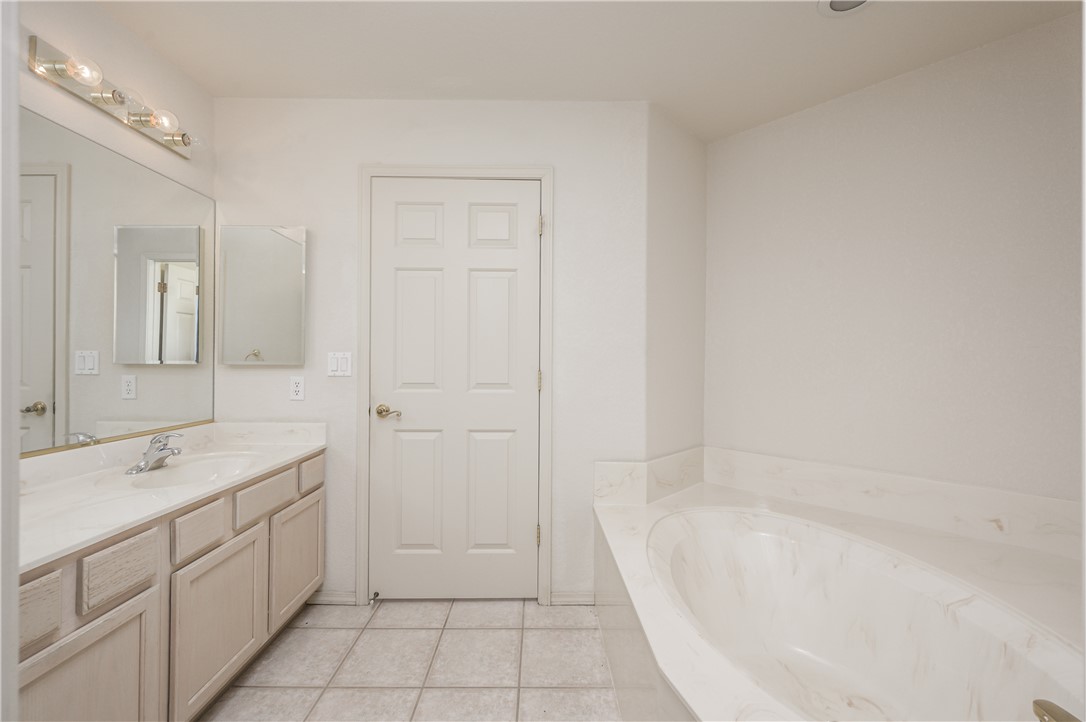 2150 E Bella Vista Drive