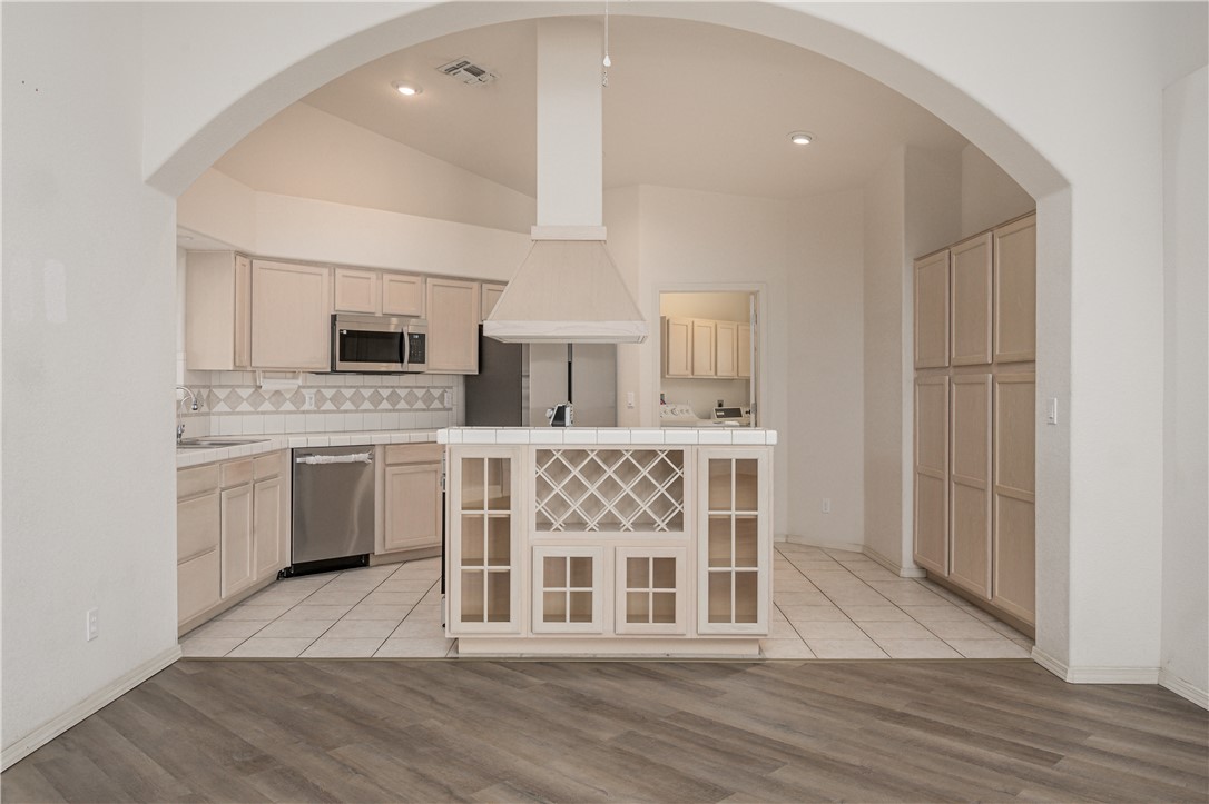 2150 E Bella Vista Drive