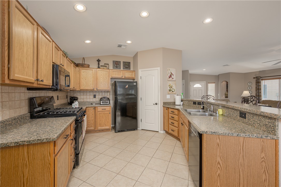 2452 Topanga Drive