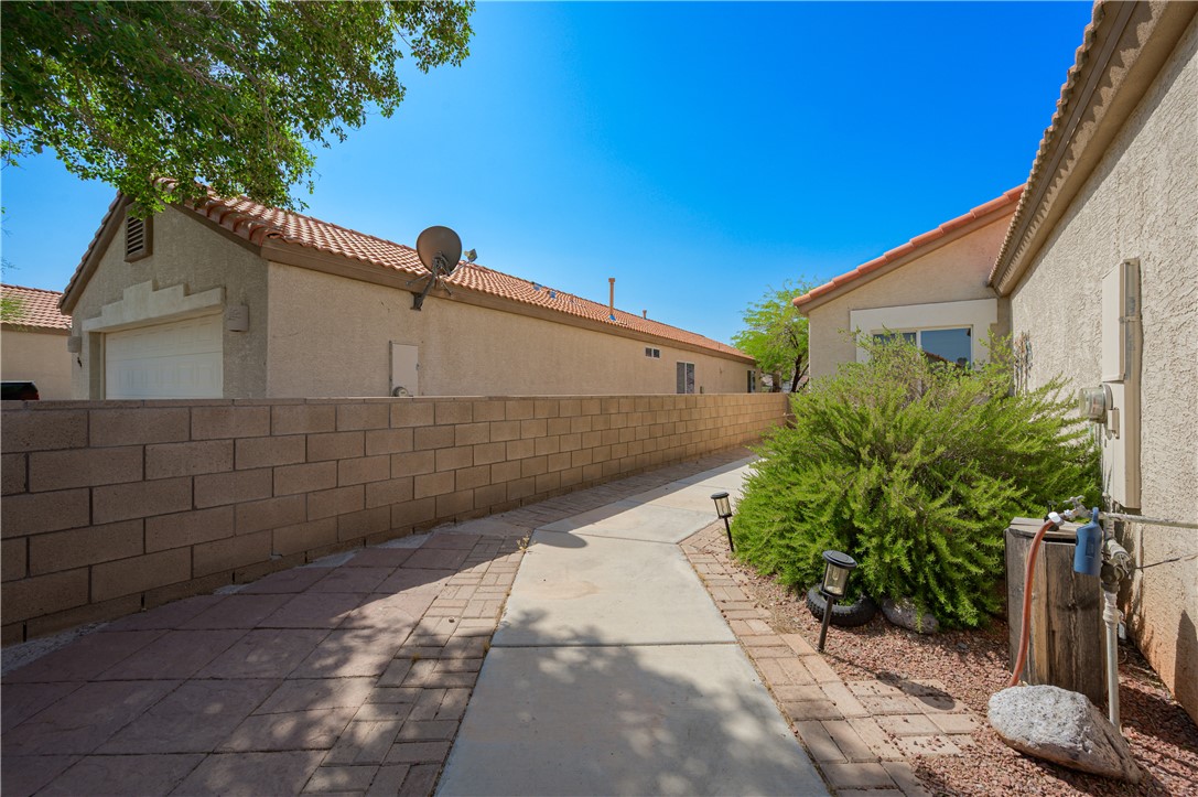 2452 Topanga Drive