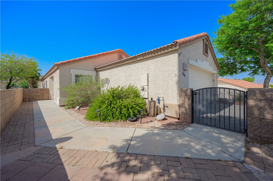 2452 Topanga Drive