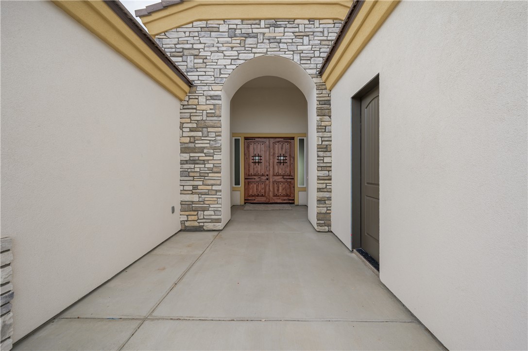 2333 Raven Court