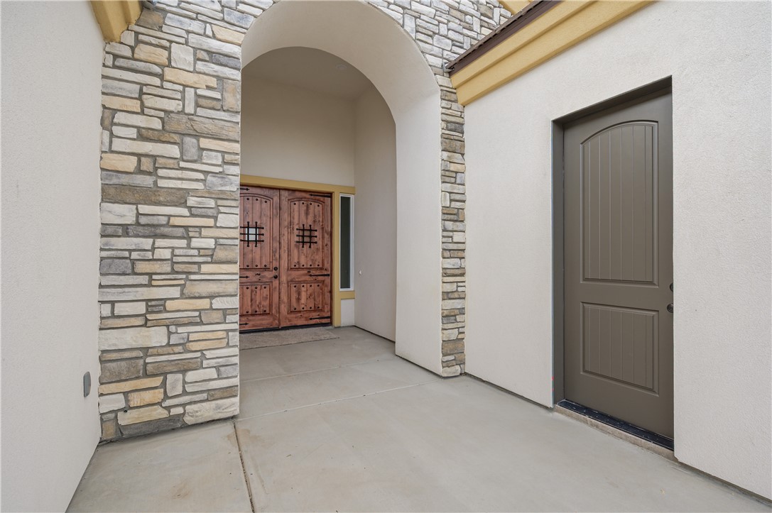 2333 Raven Court