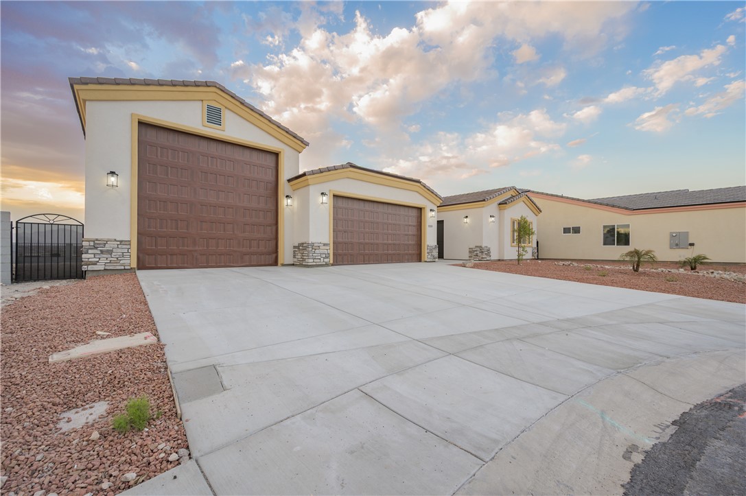 2333 Raven Court