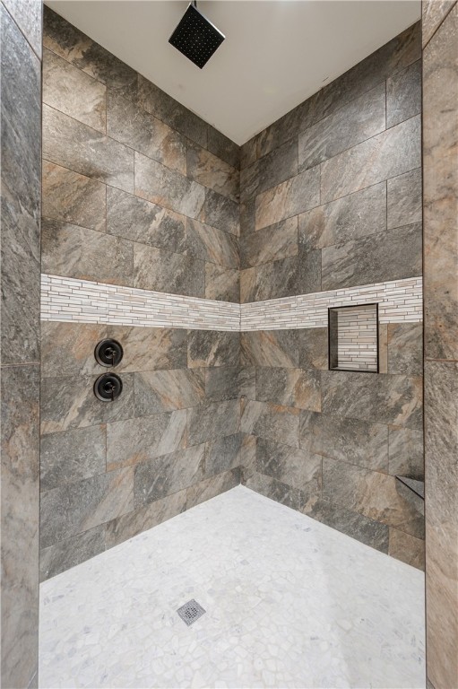 2333 Raven Court