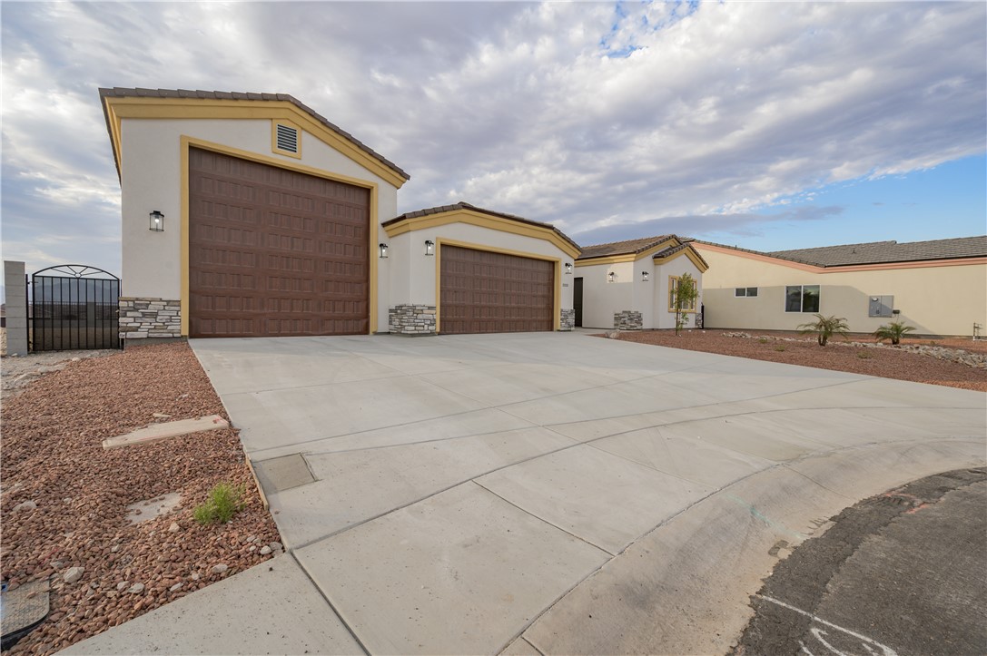 2333 Raven Court