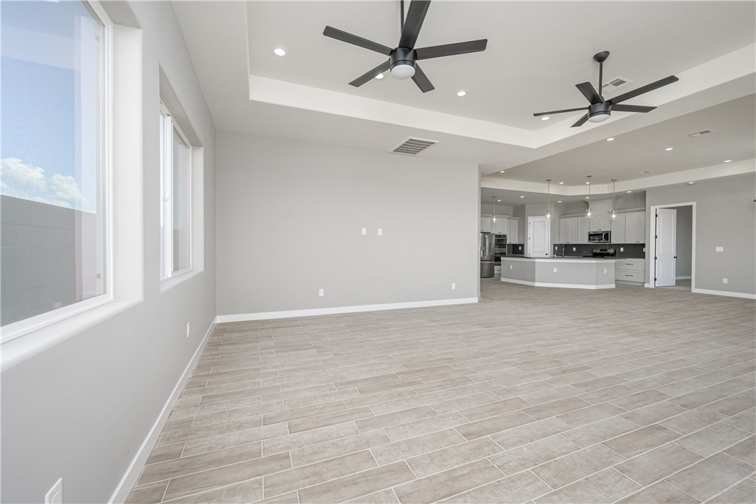 2345 Raven Court