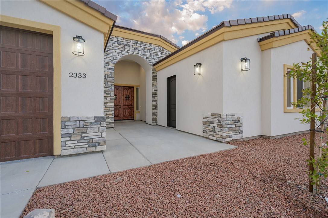 2345 Raven Court