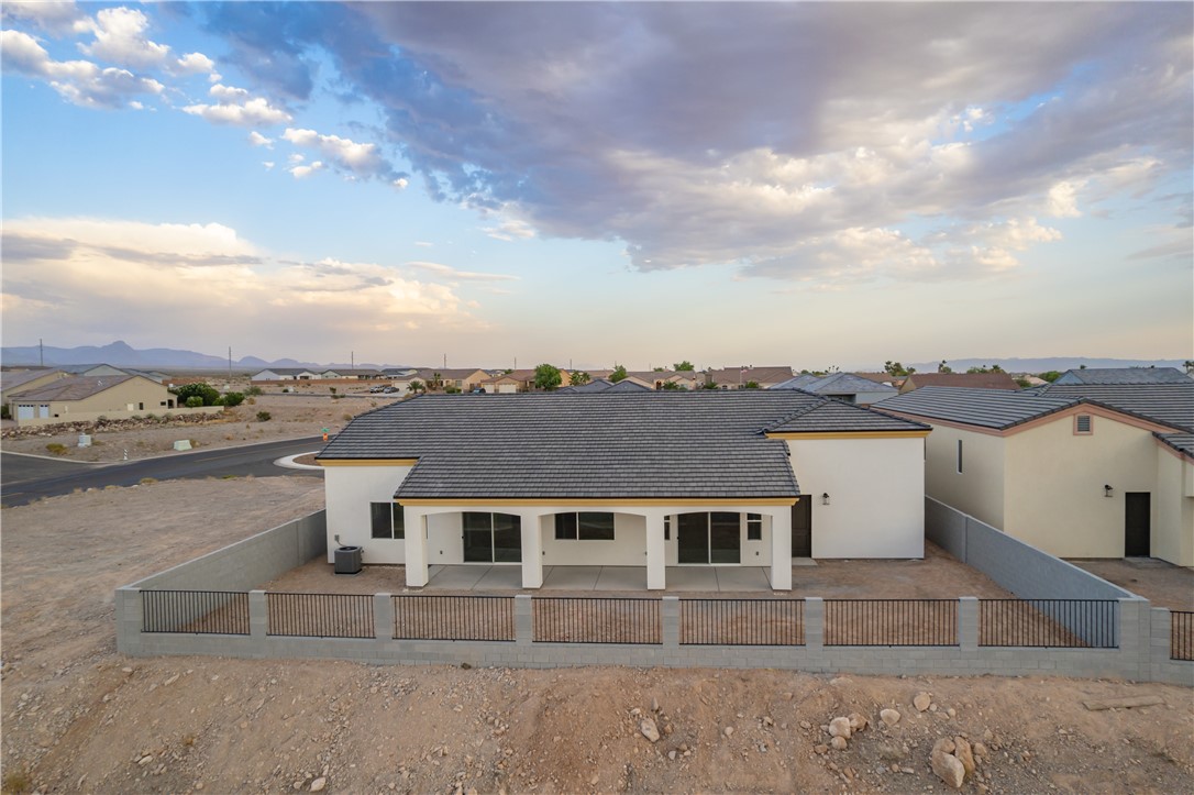 2345 Raven Court