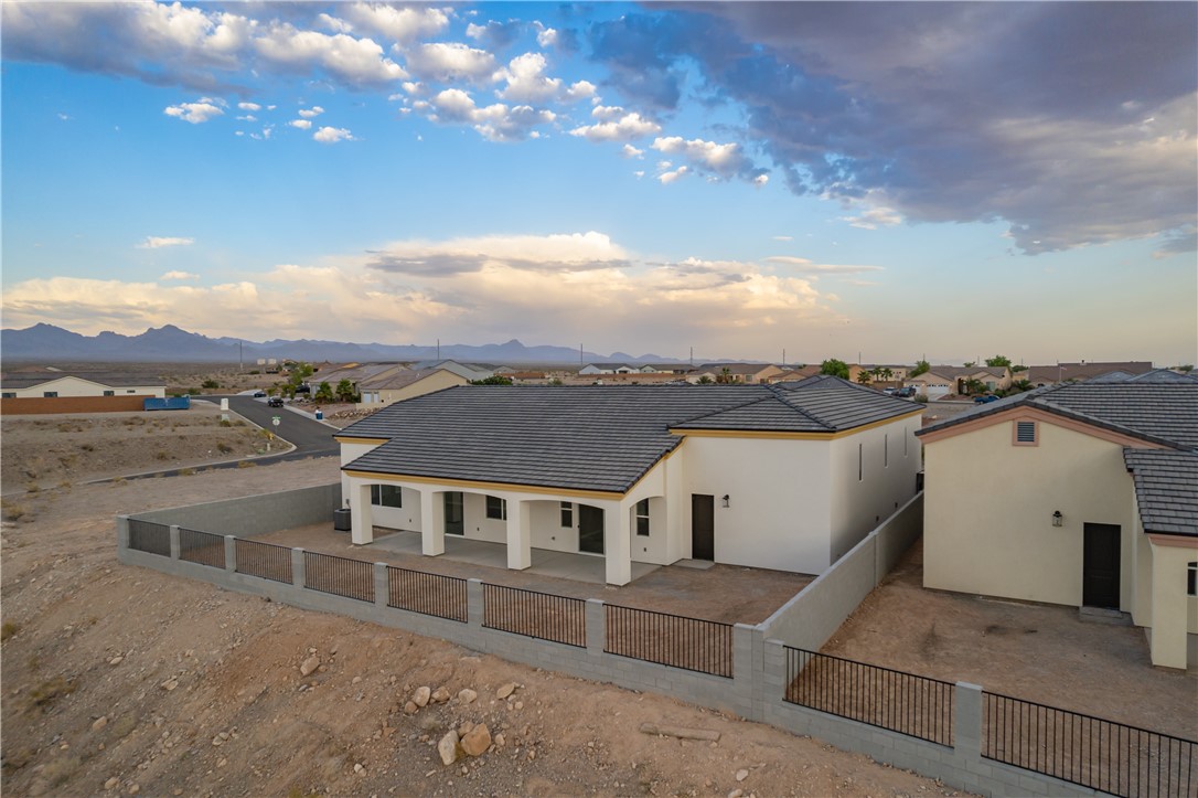 2345 Raven Court