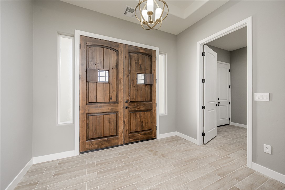 2345 Raven Court