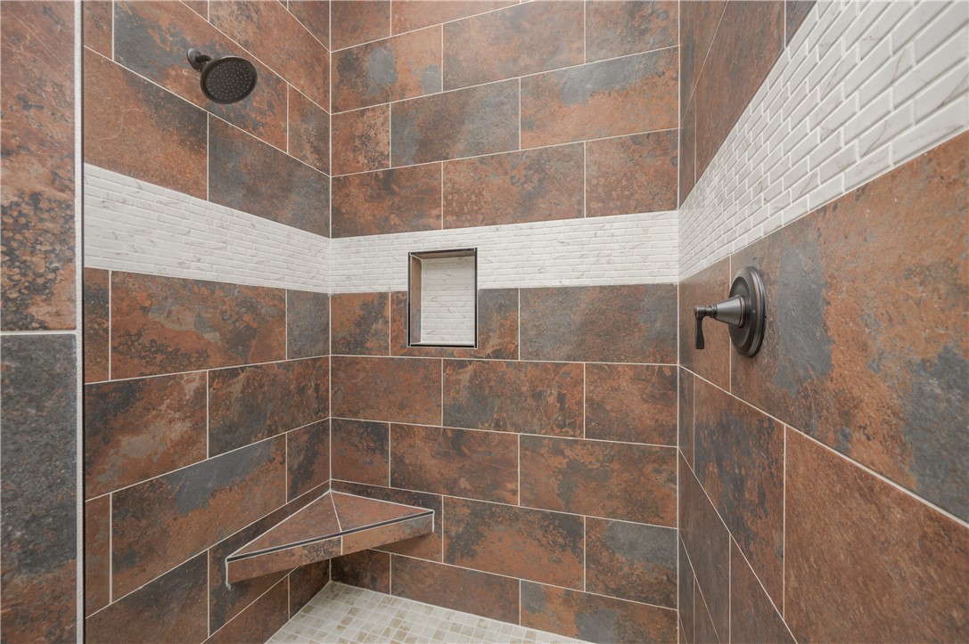 2345 Raven Court