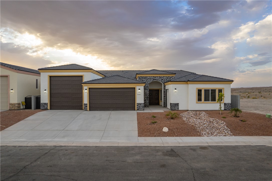 2345 Raven Court