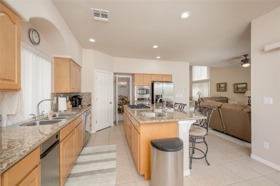 1825 E Shore Villas Drive 18