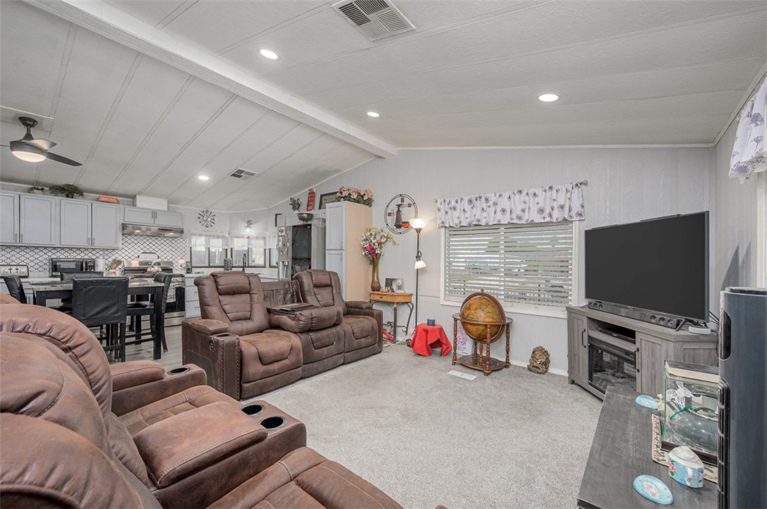 970 Glen Drive