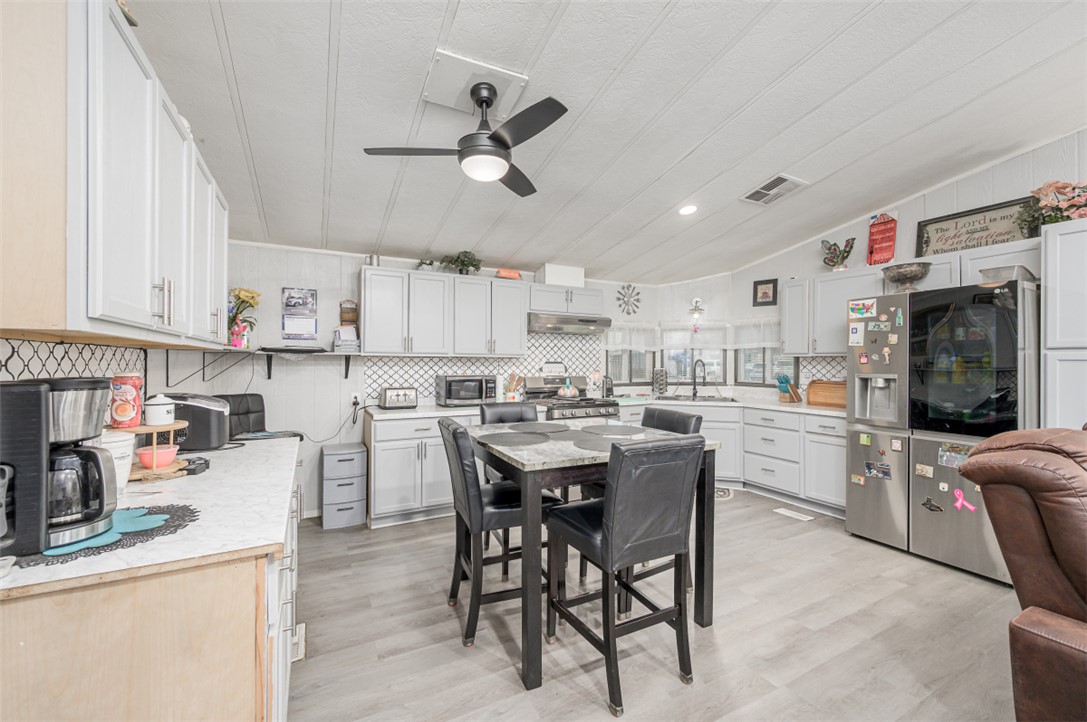 970 Glen Drive