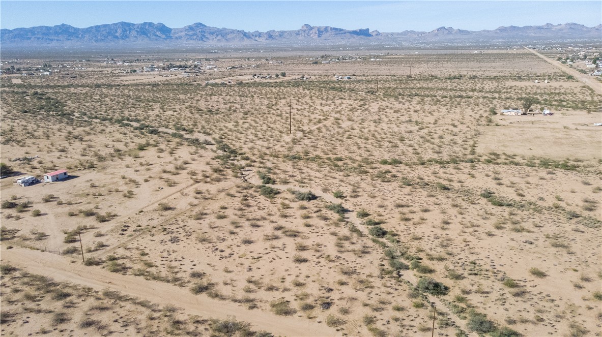 0000 Maverick Road