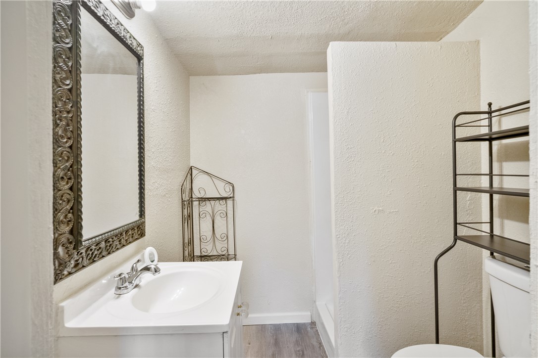 2485 E Carver Avenue