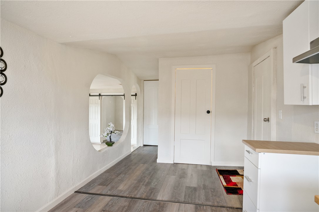 2485 E Carver Avenue