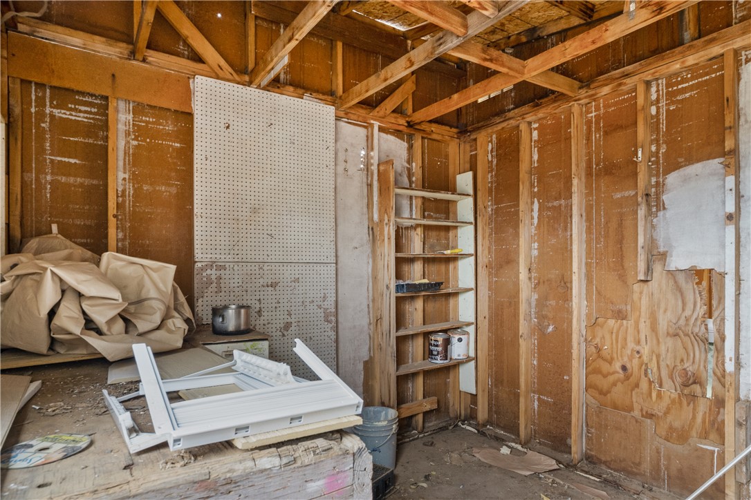 2485 E Carver Avenue