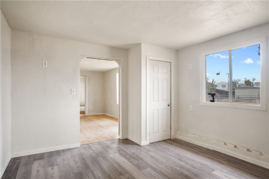 2485 E Carver Avenue