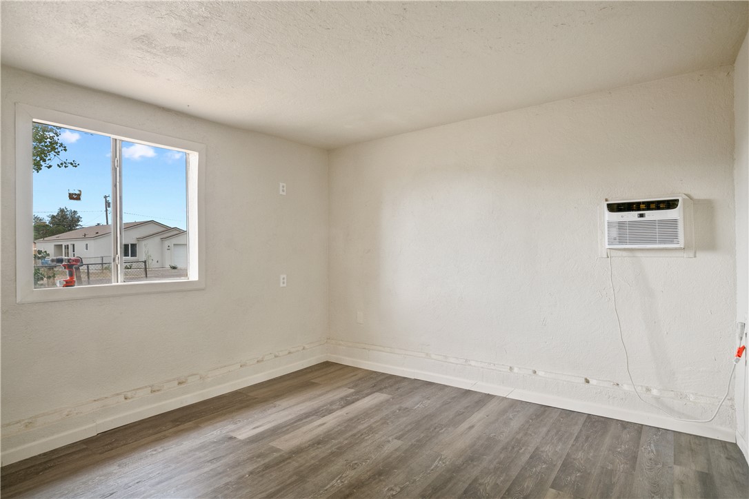 2485 E Carver Avenue