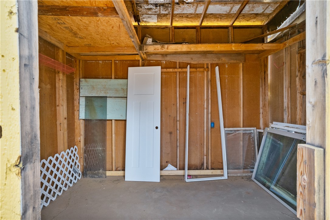 2485 E Carver Avenue