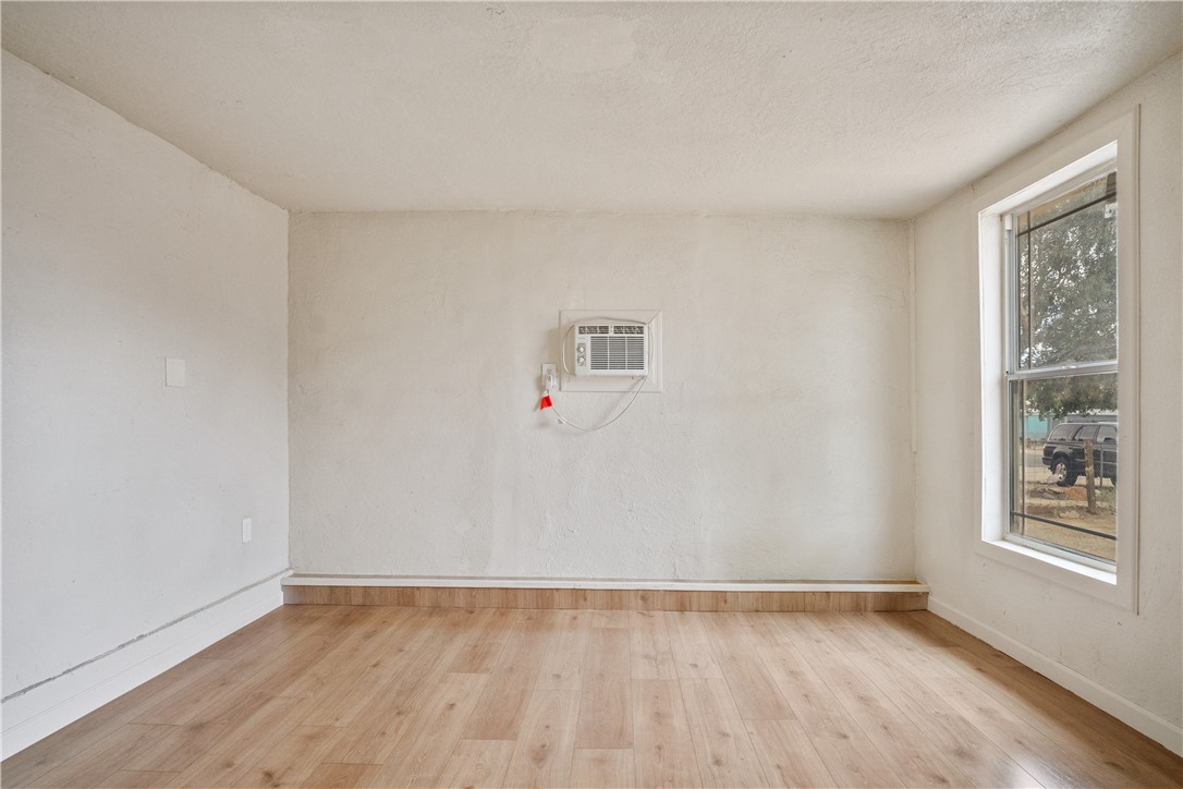 2485 E Carver Avenue