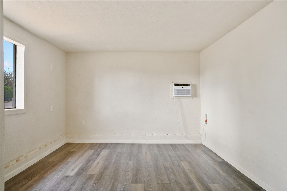 2485 E Carver Avenue