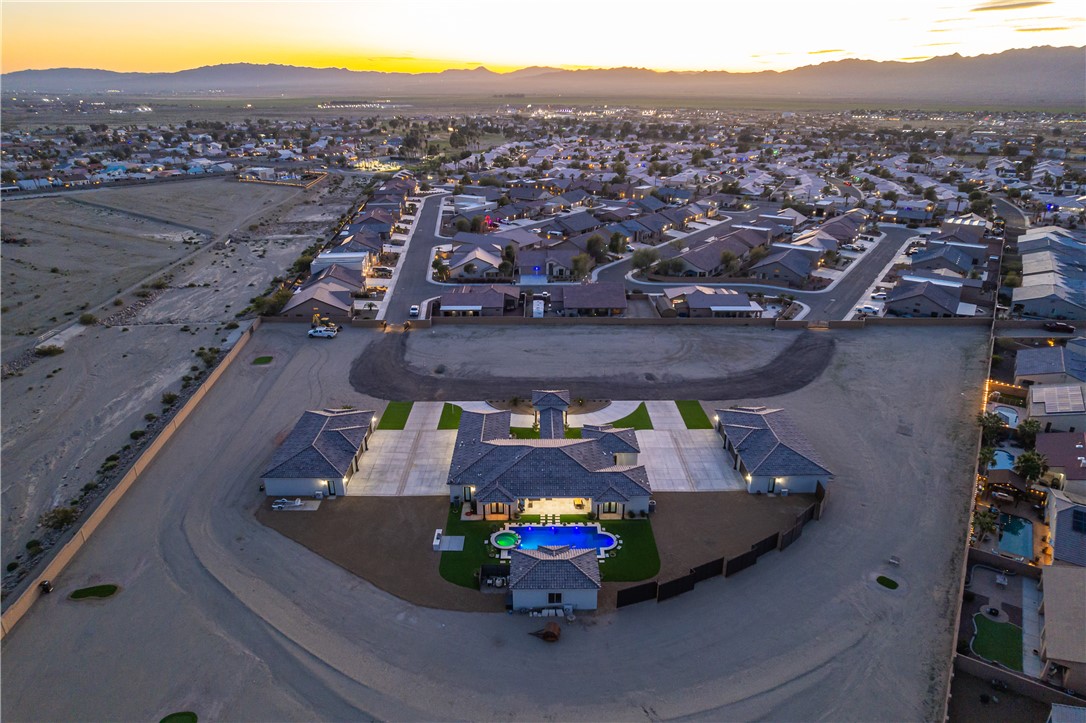 5645 S Chickasaw Avenue