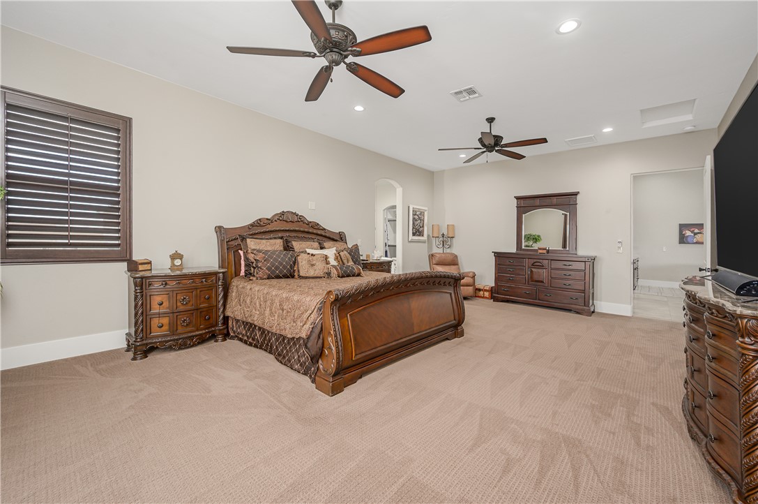 5645 S Chickasaw Avenue