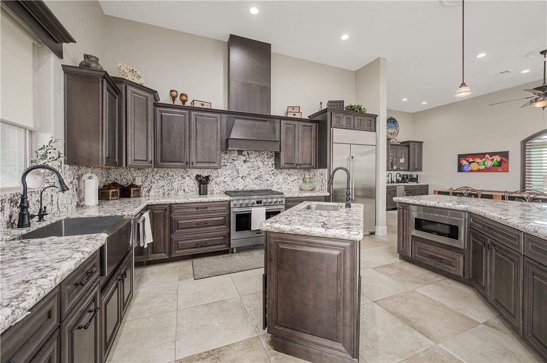 5645 S Chickasaw Avenue