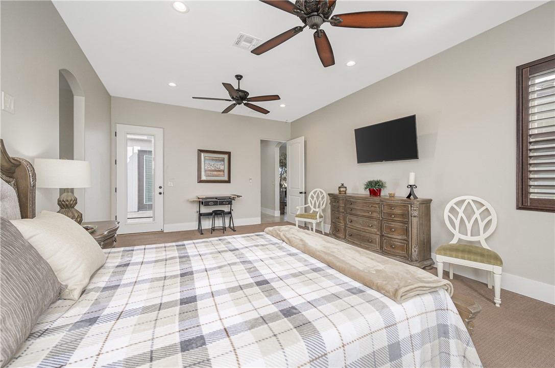 5645 S Chickasaw Avenue