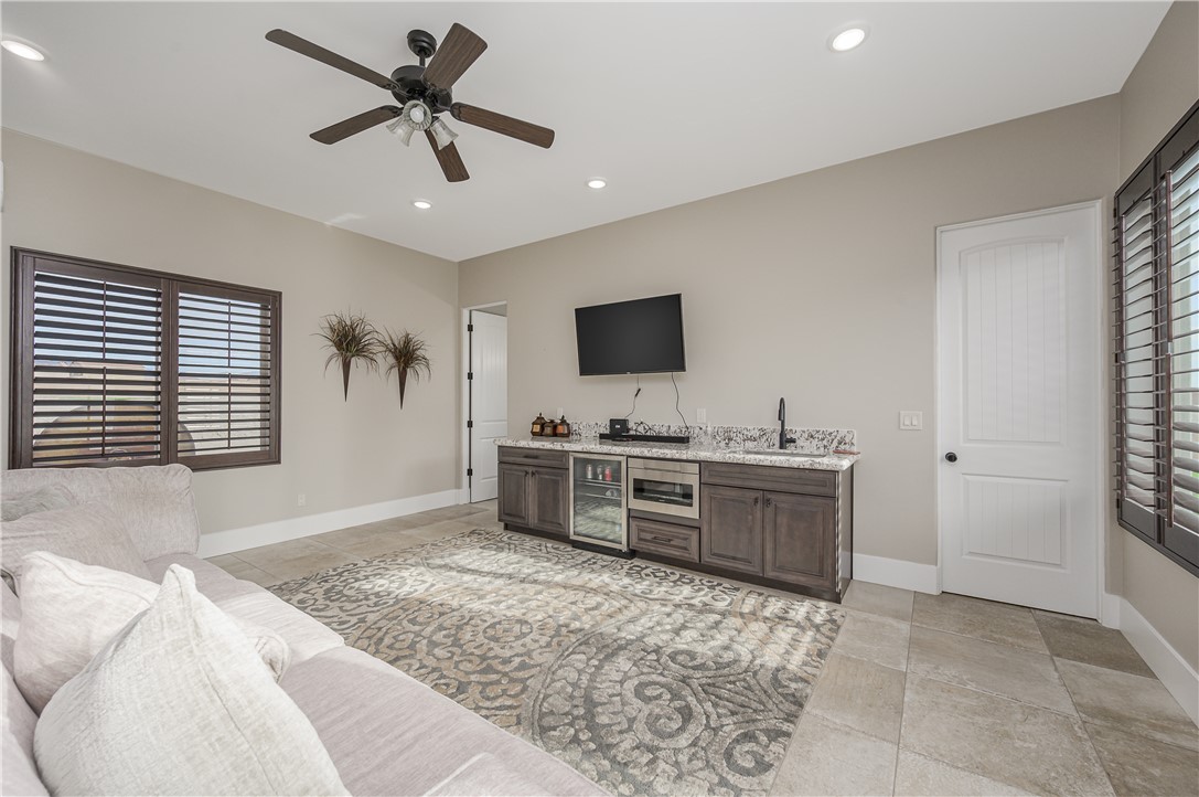 5645 S Chickasaw Avenue