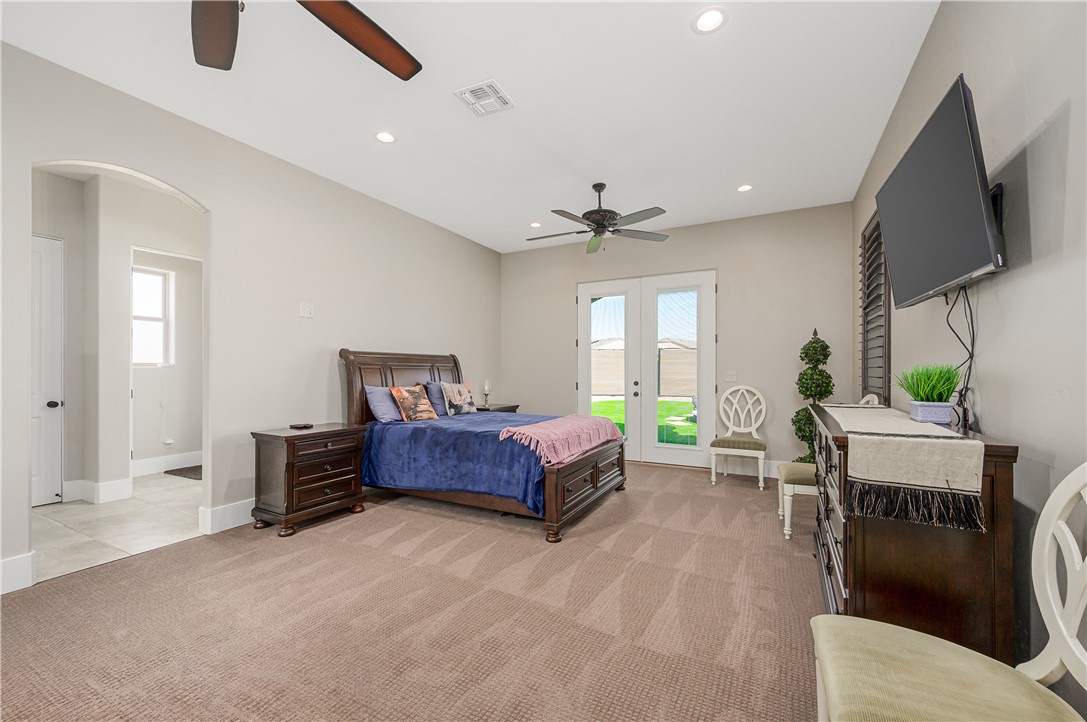 5645 S Chickasaw Avenue