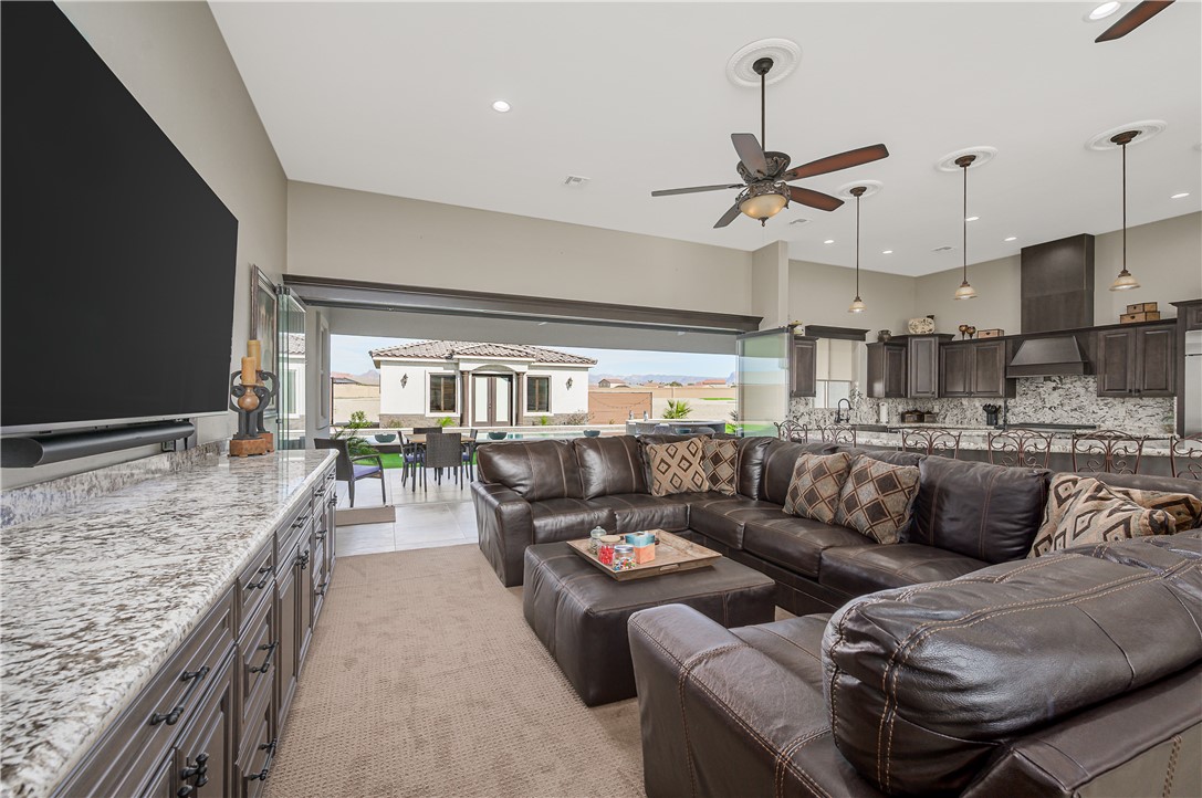 5645 S Chickasaw Avenue