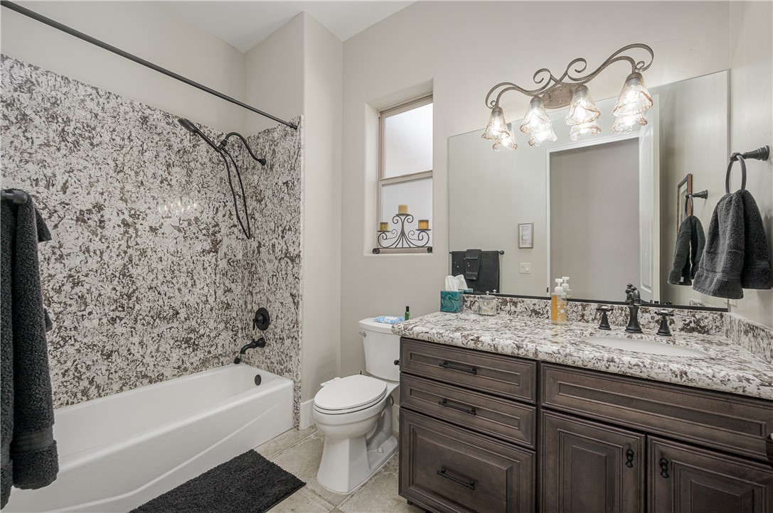 5645 S Chickasaw Avenue