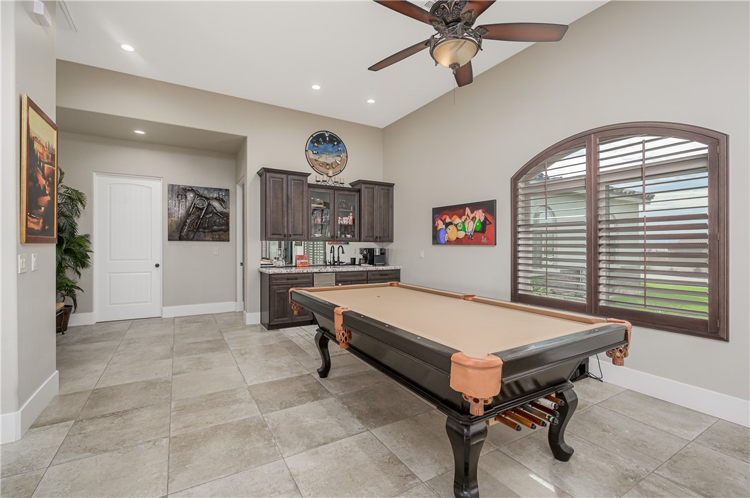 5645 S Chickasaw Avenue