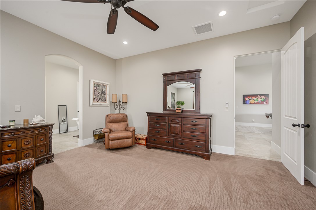 5645 S Chickasaw Avenue