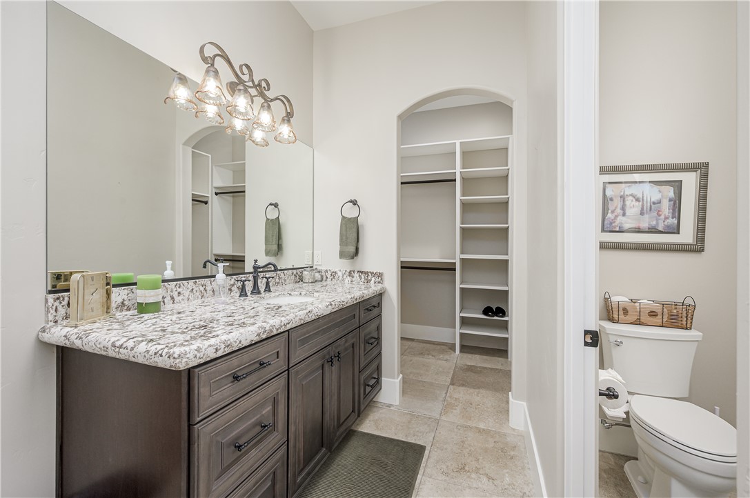 5645 S Chickasaw Avenue