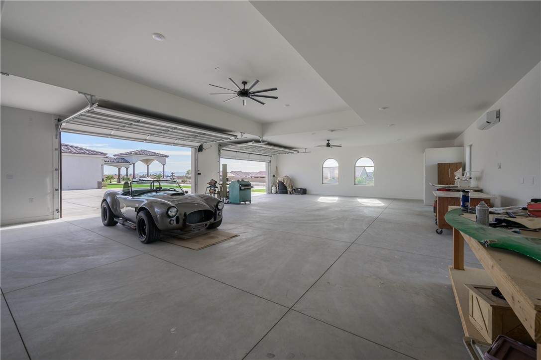 5645 S Chickasaw Avenue