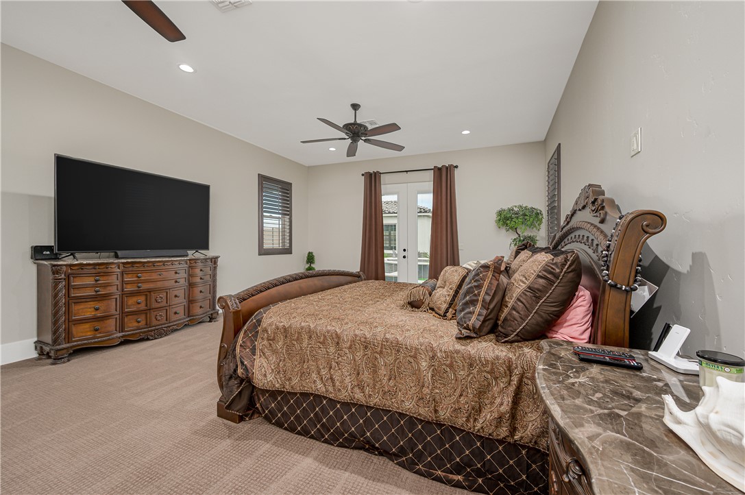 5645 S Chickasaw Avenue